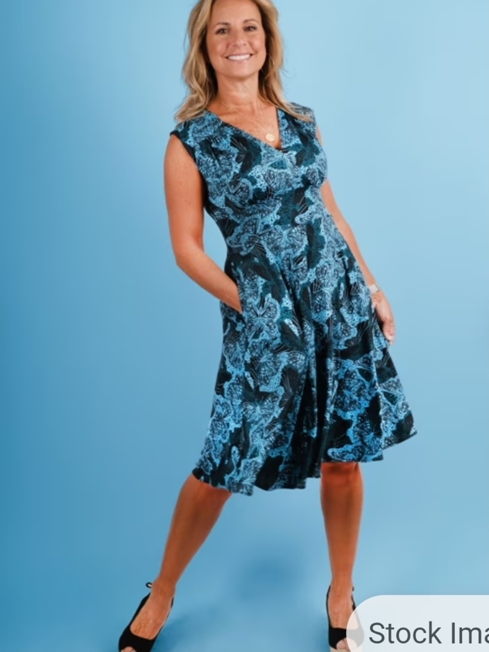 Teal Blue Floral Midi Dress with V-Neck and Pockets - Women